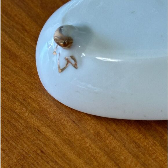 Ford's First Car 1896 Vintage Porcelain Trinket Box with lid Gold trim 70’s - Picture 7 of 11